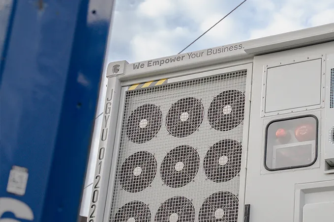 ADS-TEC_Energy_BESS_SW_Muehlacker_03_680x680px_rgb.webp